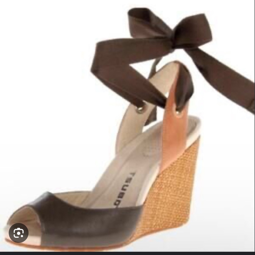 Tsubo Wedge Sandals Sz 9.5